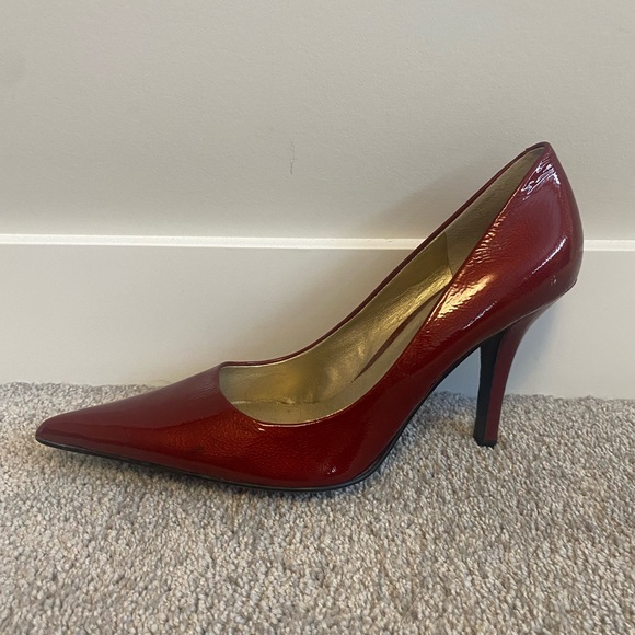 Nine West Red Heels Size 9M - Picture 4 of 9